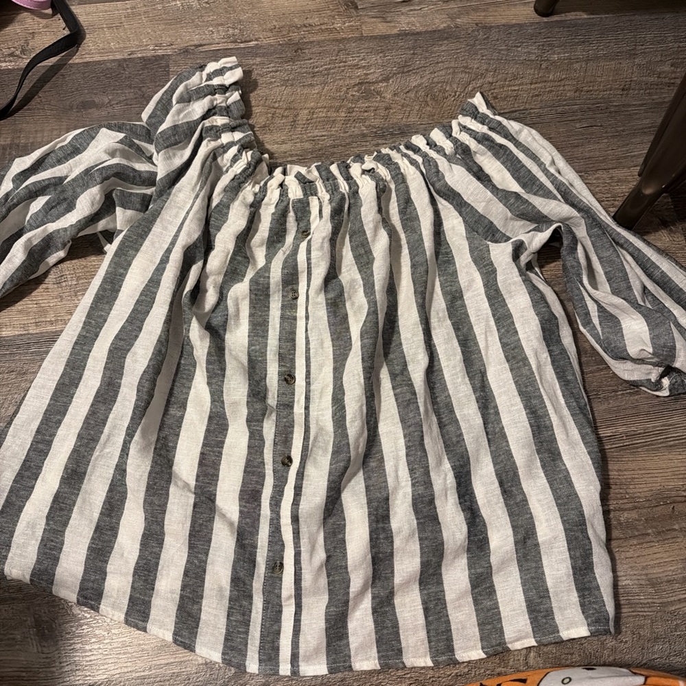 Striped Off-Shoulder Button Front Top - White & Gray